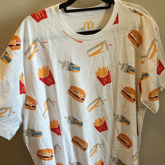 McDonald’s Graphic Tee Shirt NWT Size 3XL Mens Meal Fries Burger - Picture 2 of 8